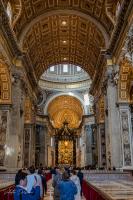Entrée dans la Basilique