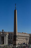 Obélisque de la place Saint Pierre